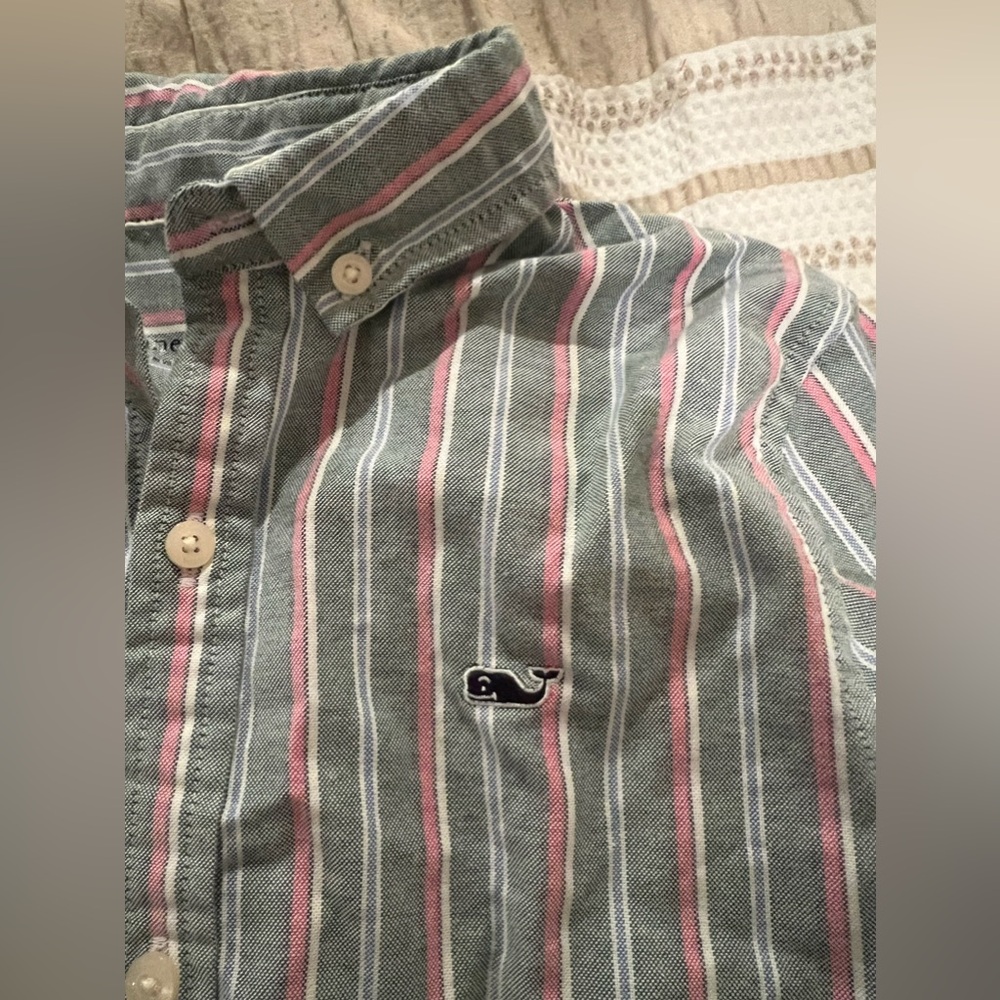Boy Vineyard Vines button down shirt